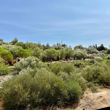 Holiday home Charmante Maison Vue Garrigue Avec Piscine *